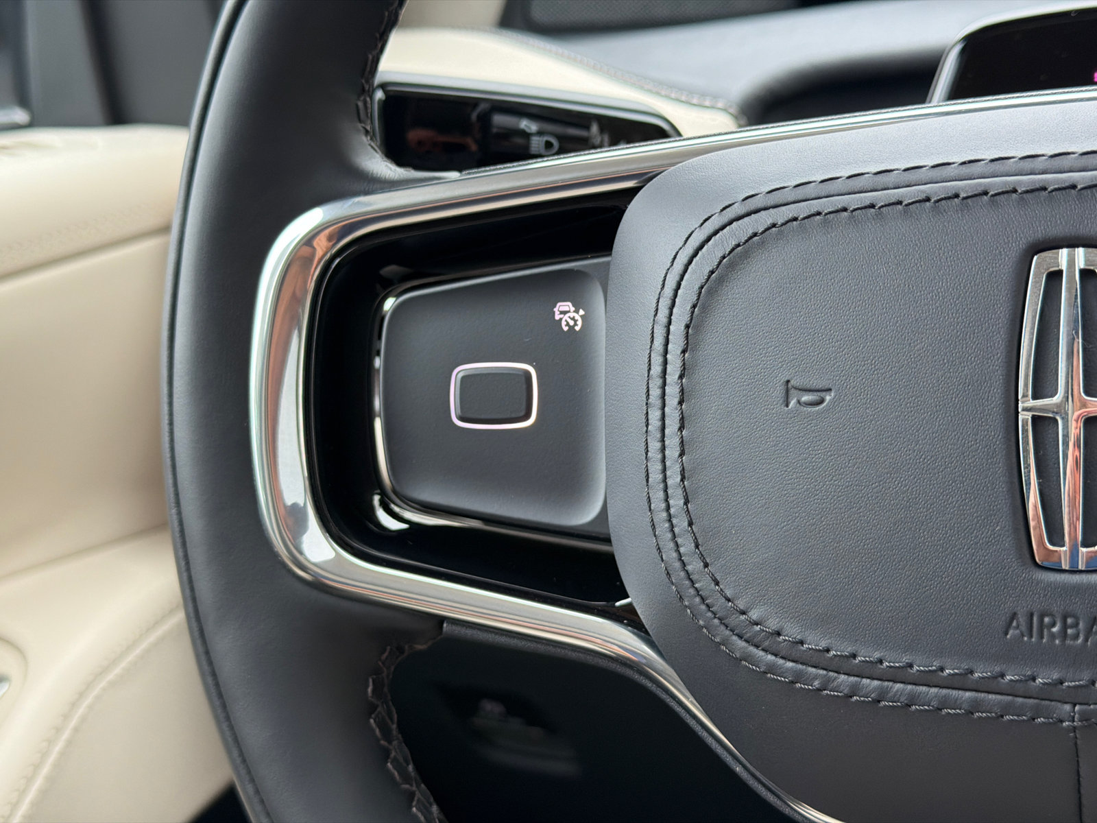 New 2027 Lincoln Navigator L Reserve AWD/4WD image 25