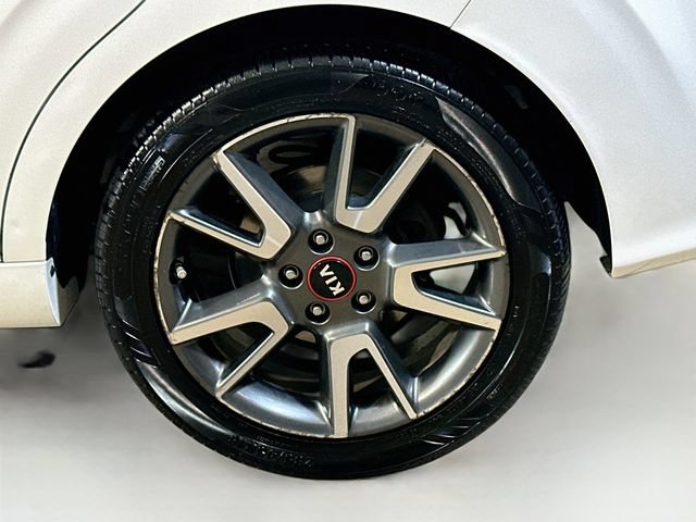 Used 2021 Kia Soul Turbo FWD image 6