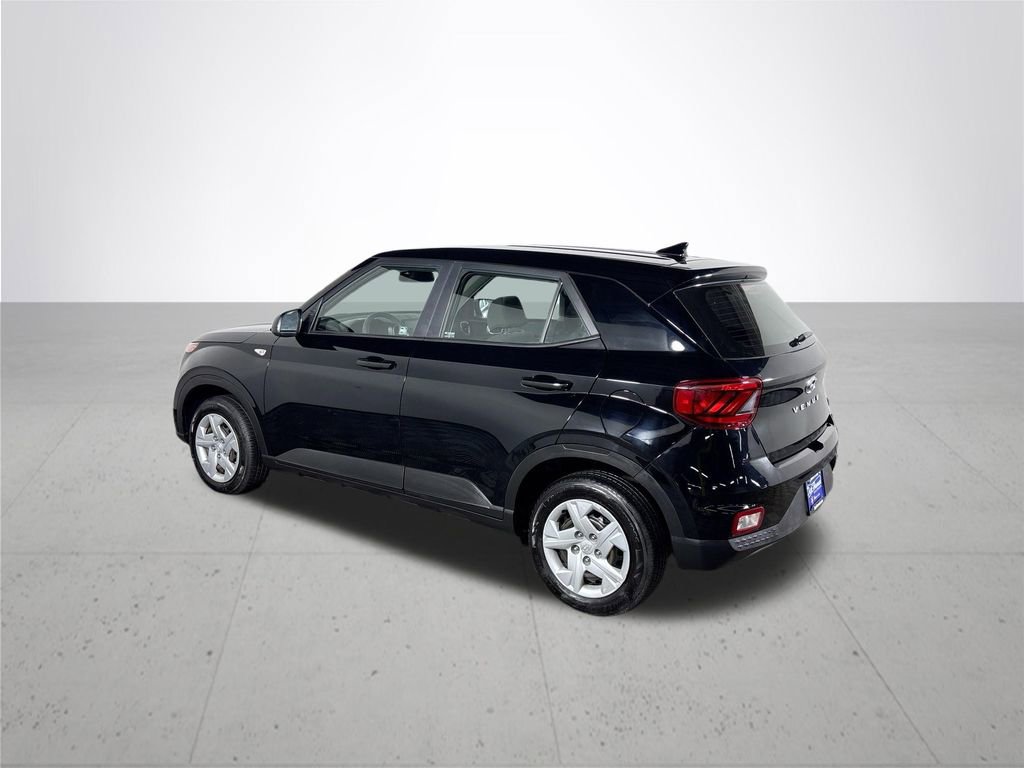 Used 2020 Hyundai Venue SE FWD image 8