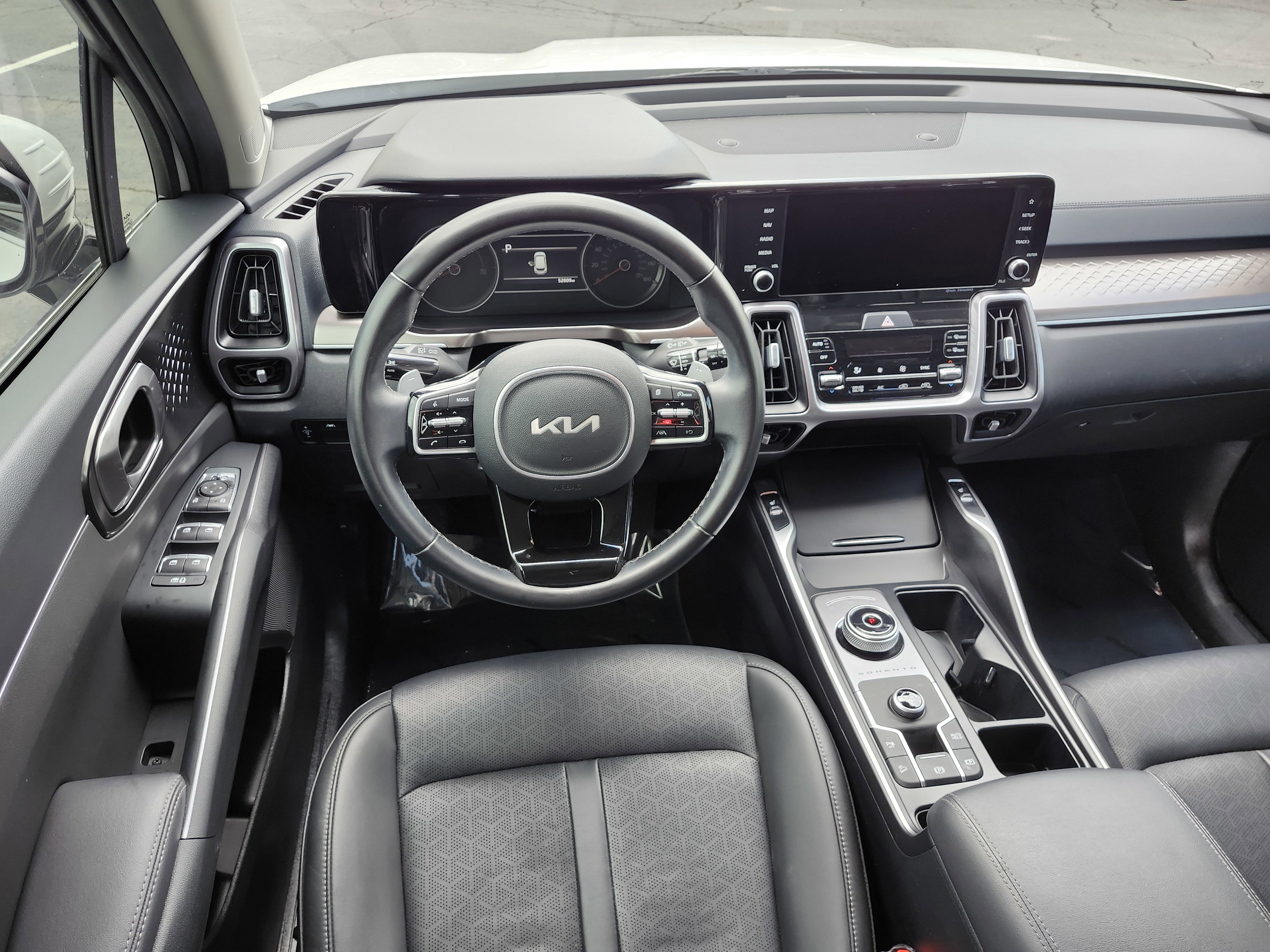 Used 2022 Kia Sorento S FWD image 29