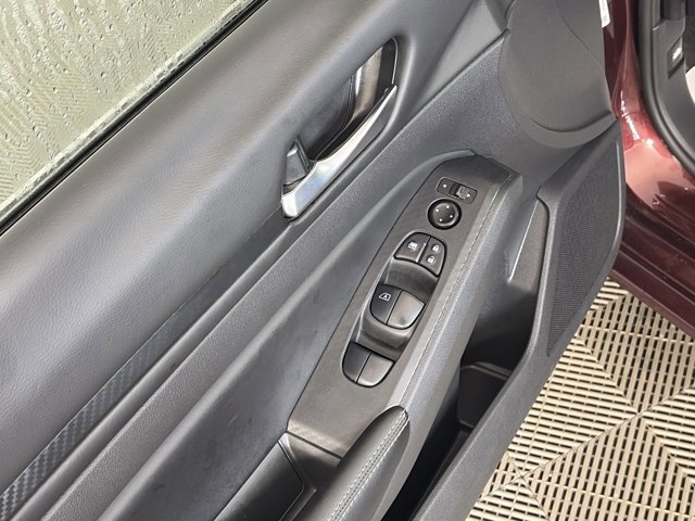 Certified 2024 Nissan Altima 2.5 SV FWD image 24