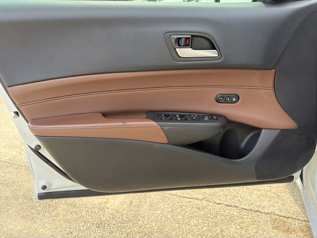 Used 2019 Acura ILX image 10
