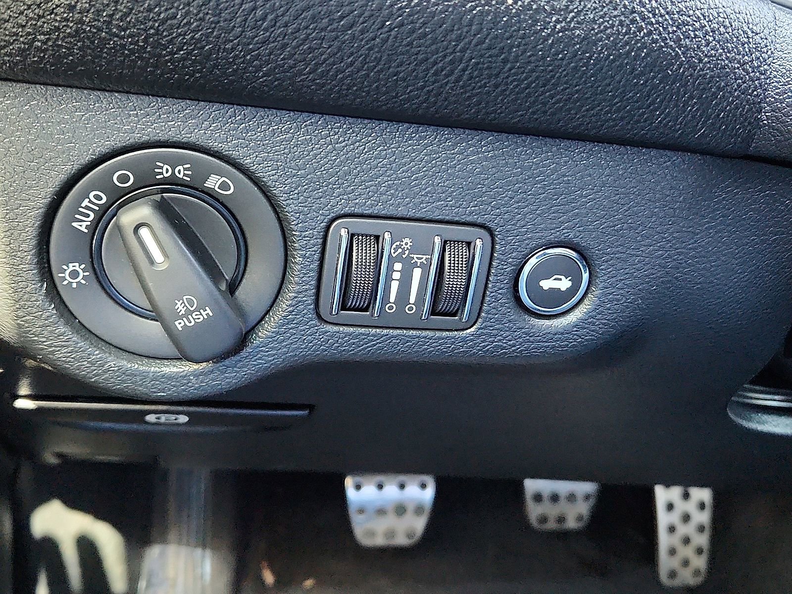 Used 2018 Dodge Challenger T/A w/ Quick Order Package 22P T/A image 15