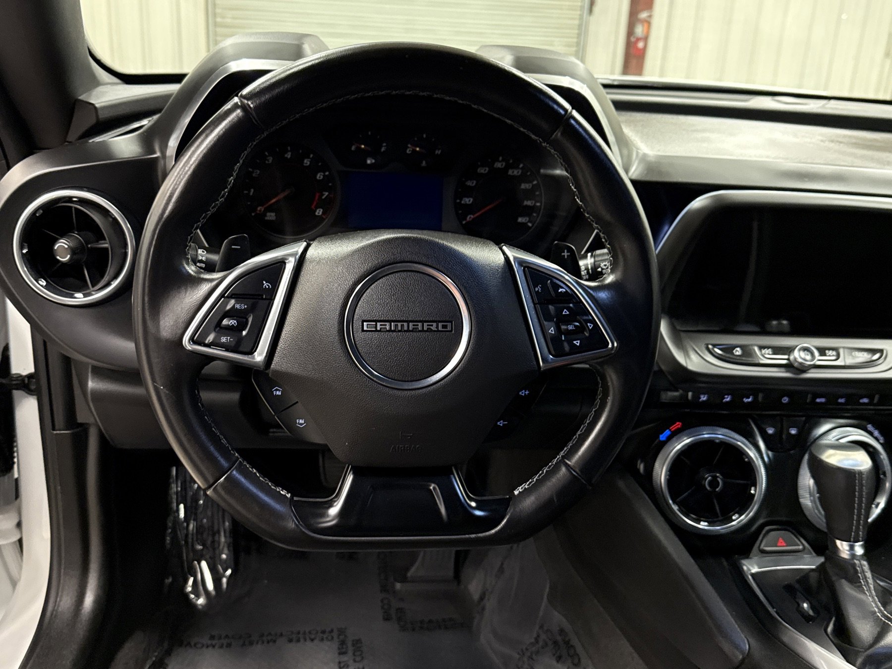 Used 2024 Chevrolet Camaro LT w/ Technology Package image 9