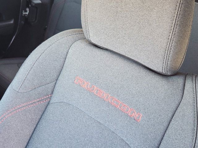 Used 2025 Jeep Wrangler Unlimited Rubicon image 20