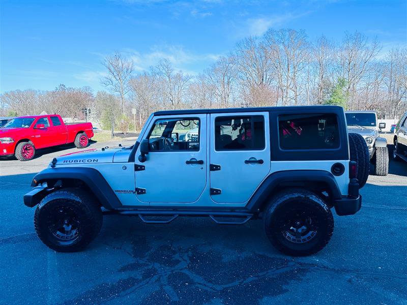 Used 2012 Jeep Wrangler Unlimited Rubicon w/ Max Tow Pkg image 12