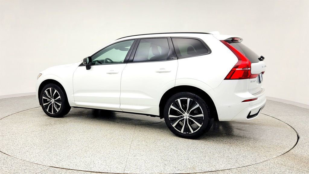 Used 2024 Volvo XC60 B5 Plus w/ Protection Package Premier AWD/4WD image 7