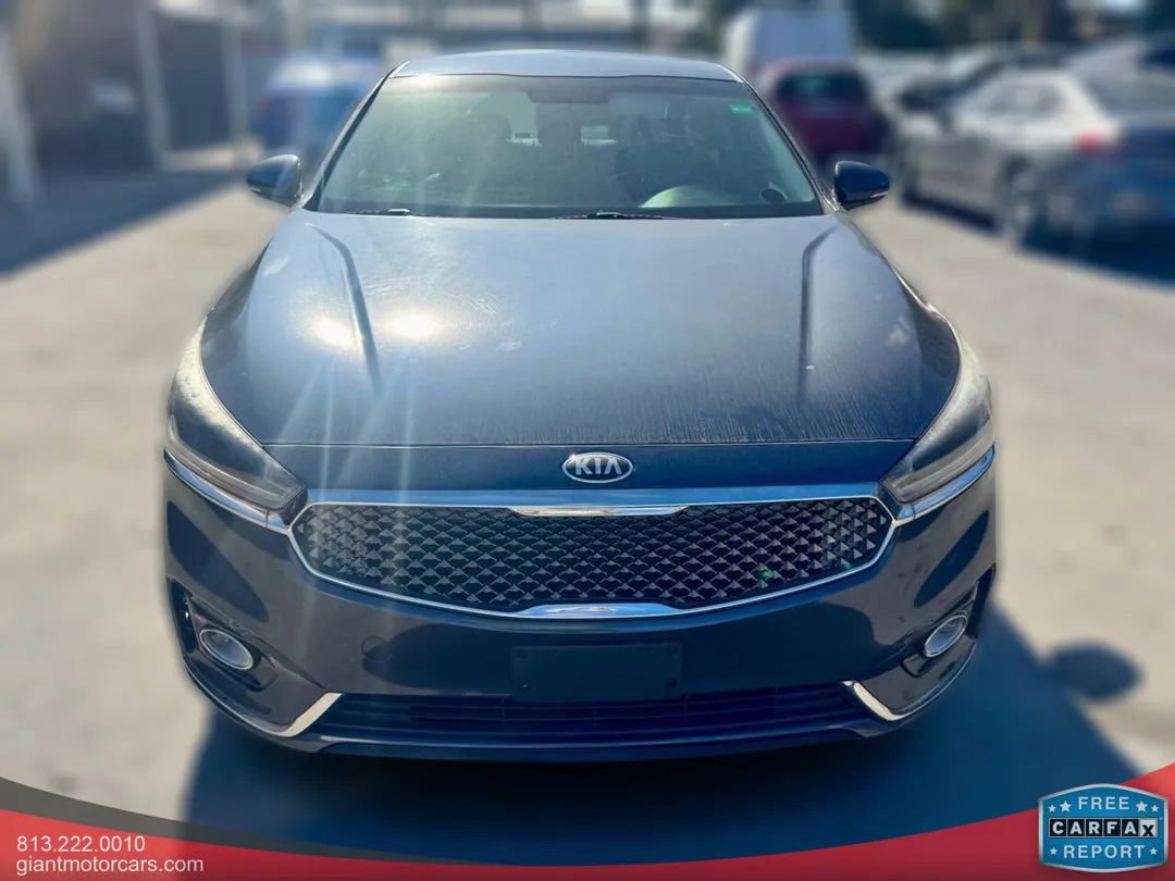 Used 2018 Kia Cadenza Premium image 2
