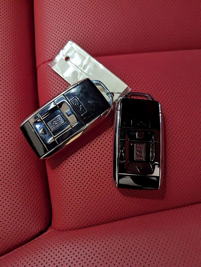 Used 2023 Rolls-Royce Cullinan image 36