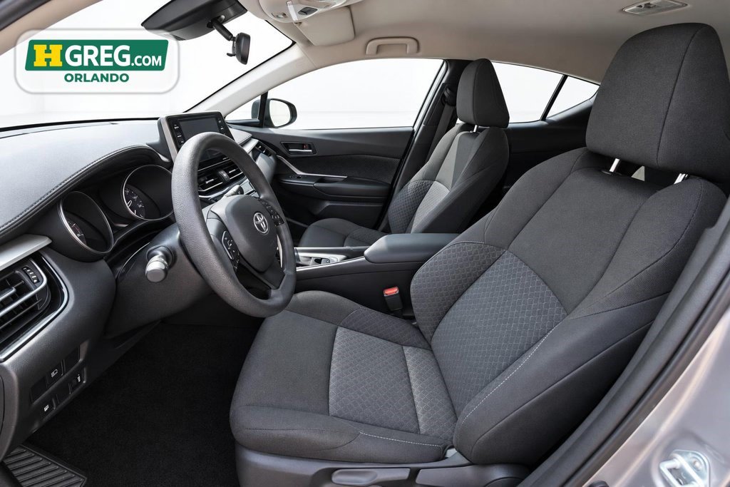 Used 2020 Toyota C-HR LE FWD image 10