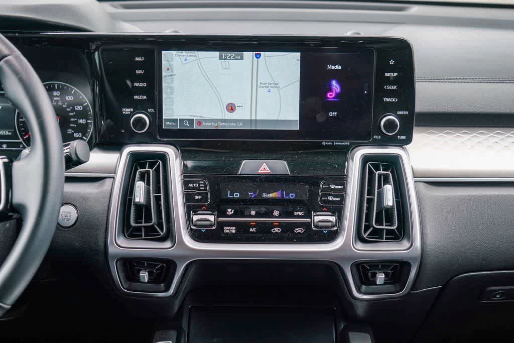 Certified 2023 Kia Sorento EX w/ Panoramic Sunroof Package FWD image 12