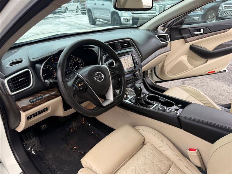 Used 2016 Nissan Maxima Platinum image 32