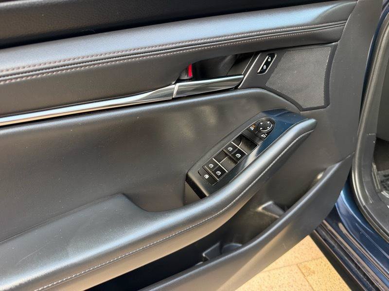 Used 2019 MAZDA MAZDA3 Sedan w/ Select Package FWD image 31