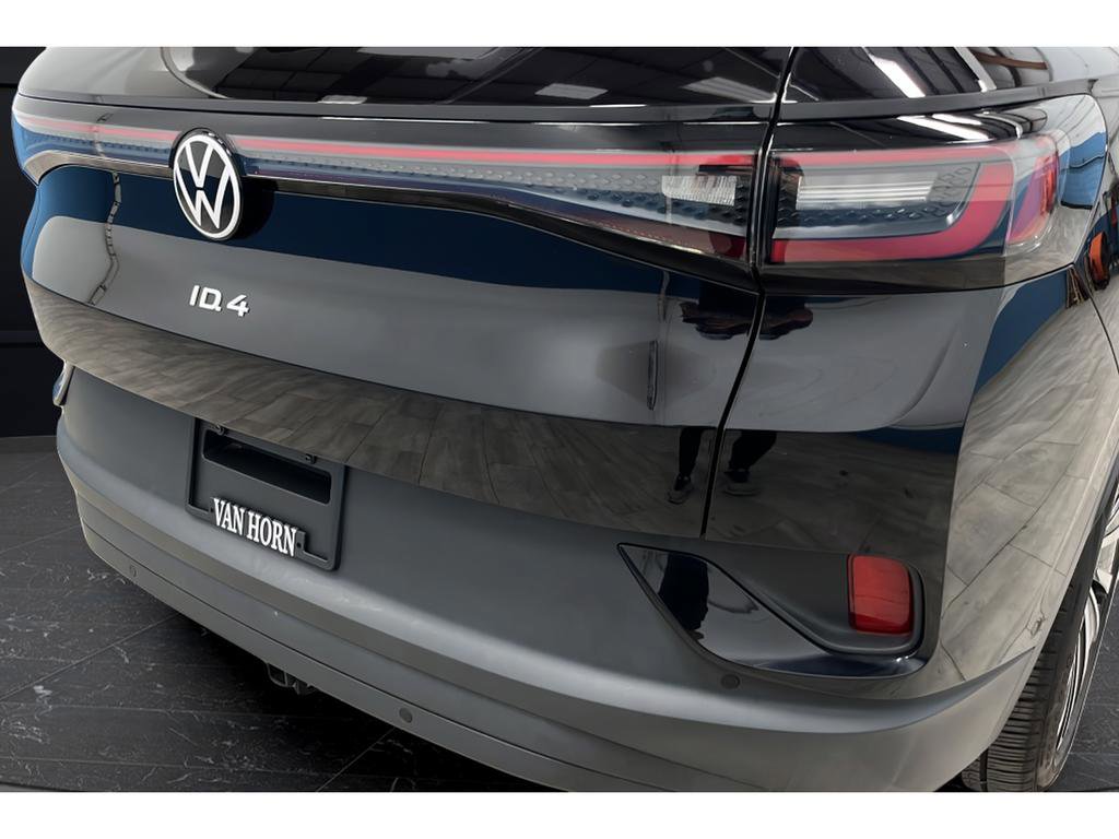 Used 2024 Volkswagen ID.4 Pro AWD/4WD image 9