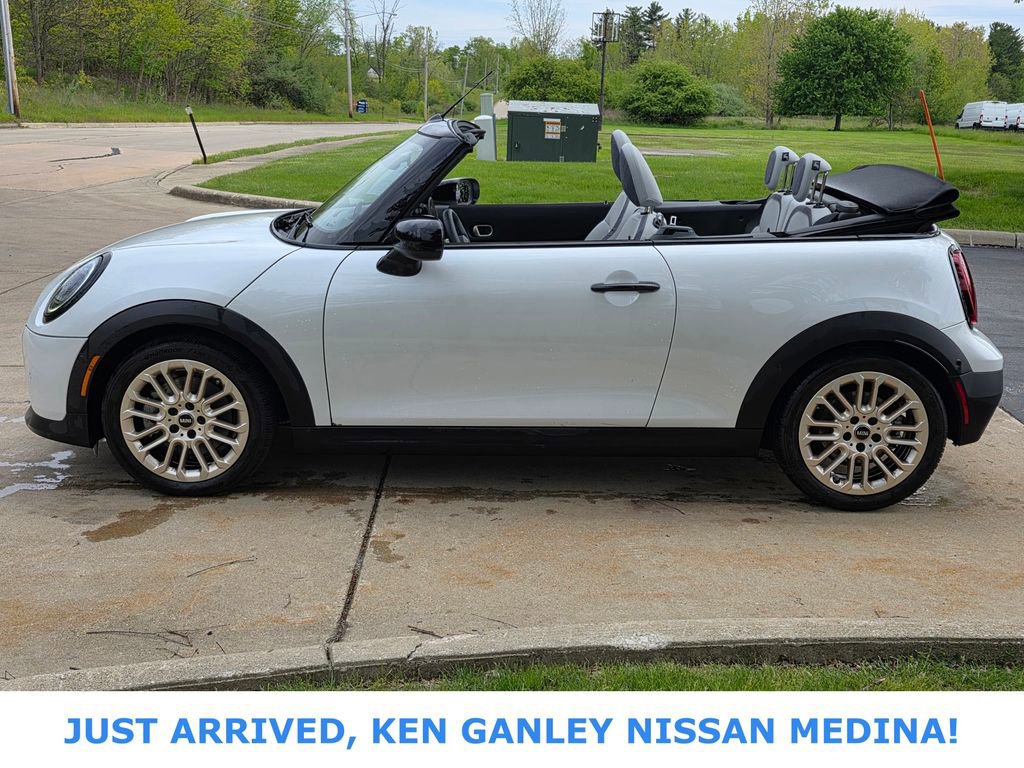 Used 2025 MINI Cooper S FWD image 6