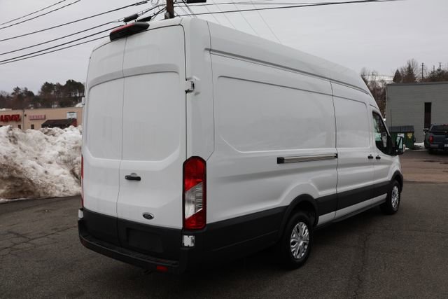 Used 2022 Ford E-Transit 148 High Roof Extended image 8