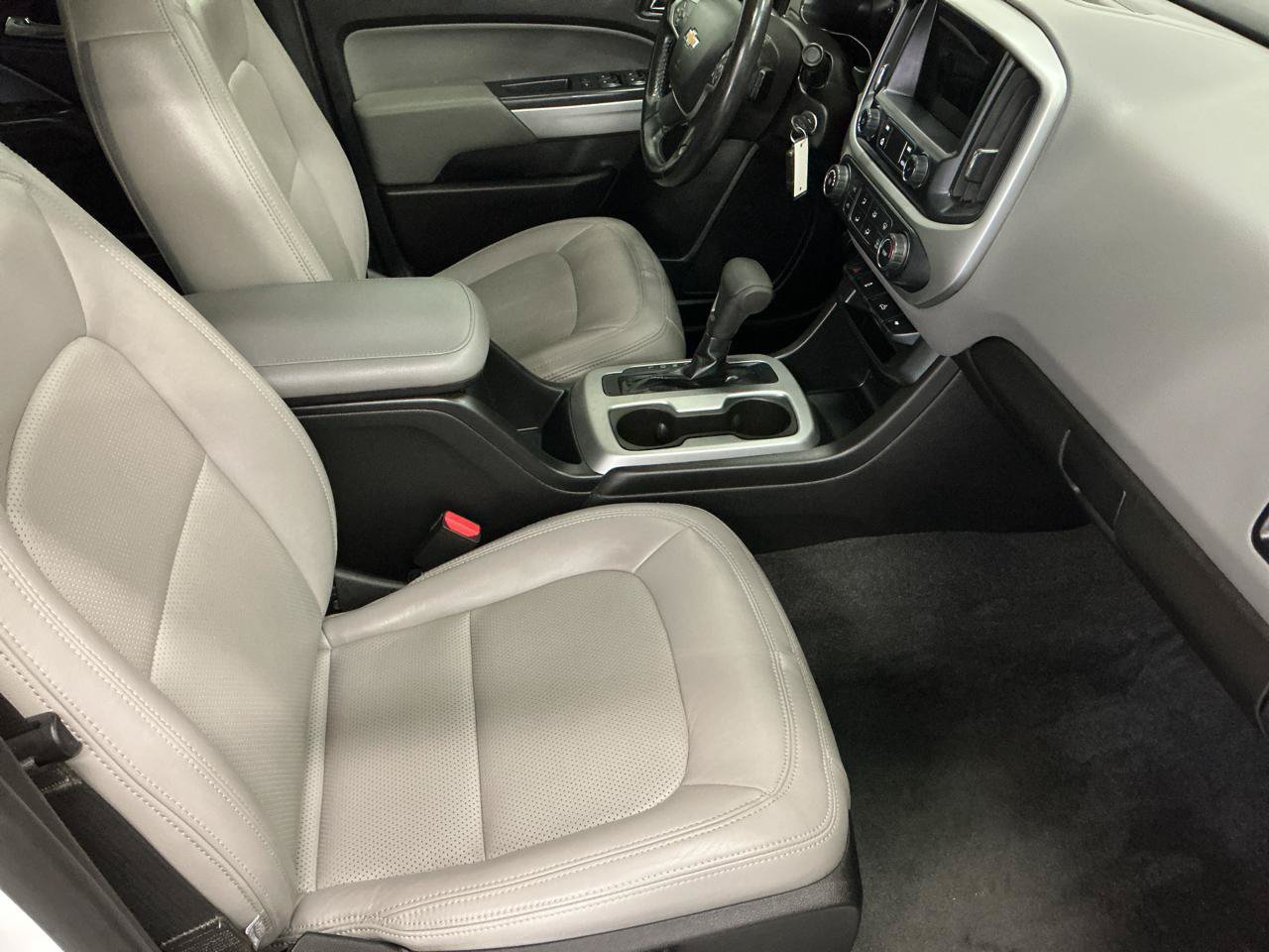 Used 2020 Chevrolet Colorado LT w/ LT Convenience Package RWD image 12