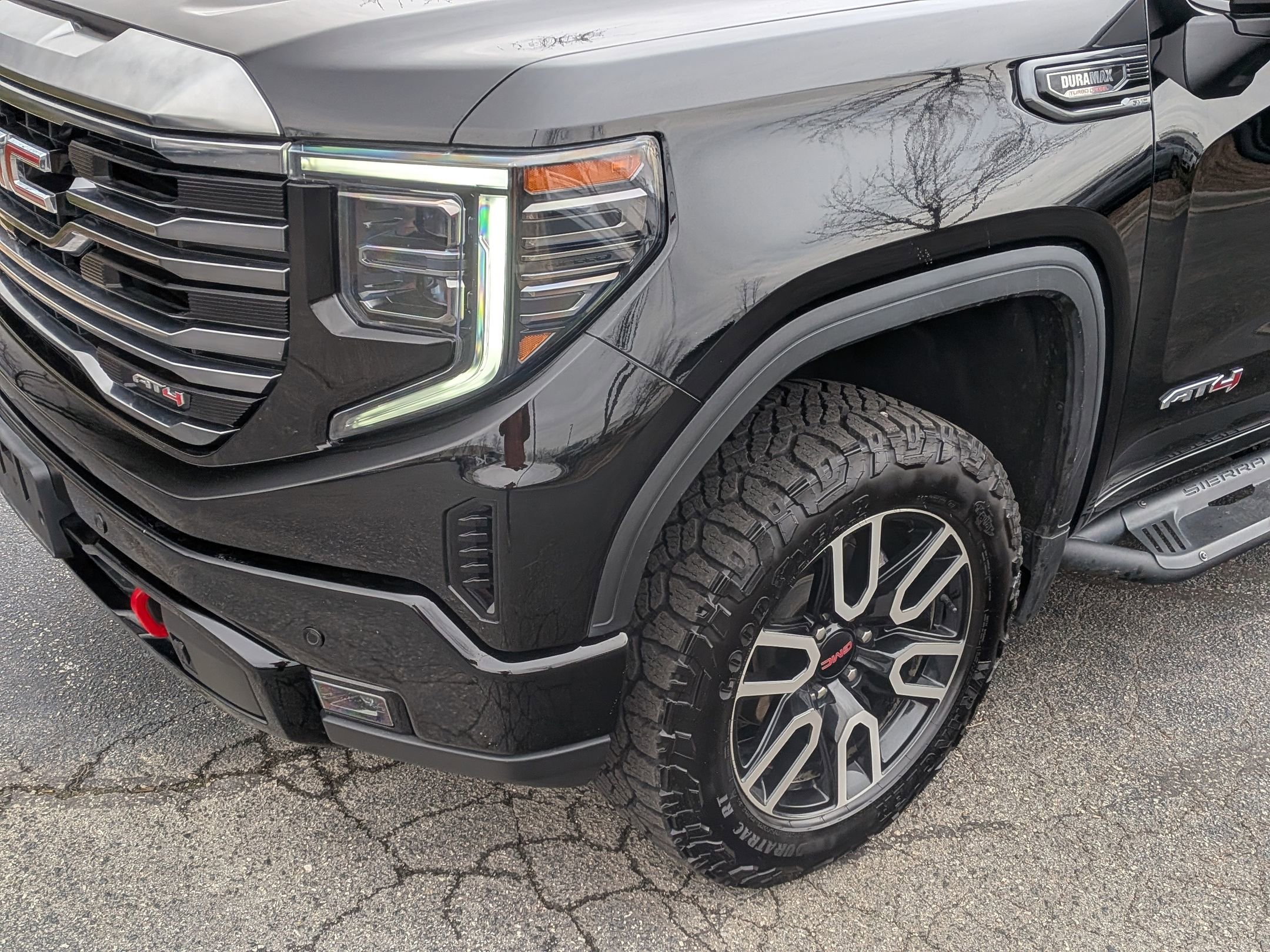 Certified 2023 GMC Sierra 1500 AT4 w/ AT4 Premium Package image 11