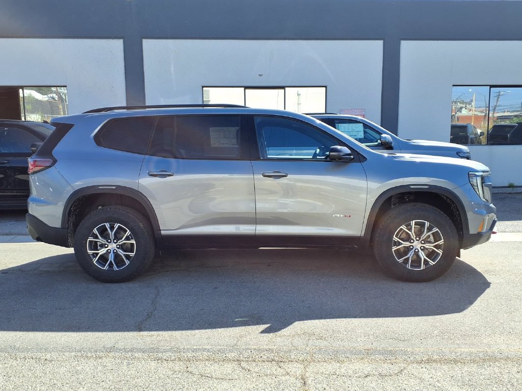 New 2027 GMC Acadia AT4 w/ Luxury Package AWD/4WD image 4