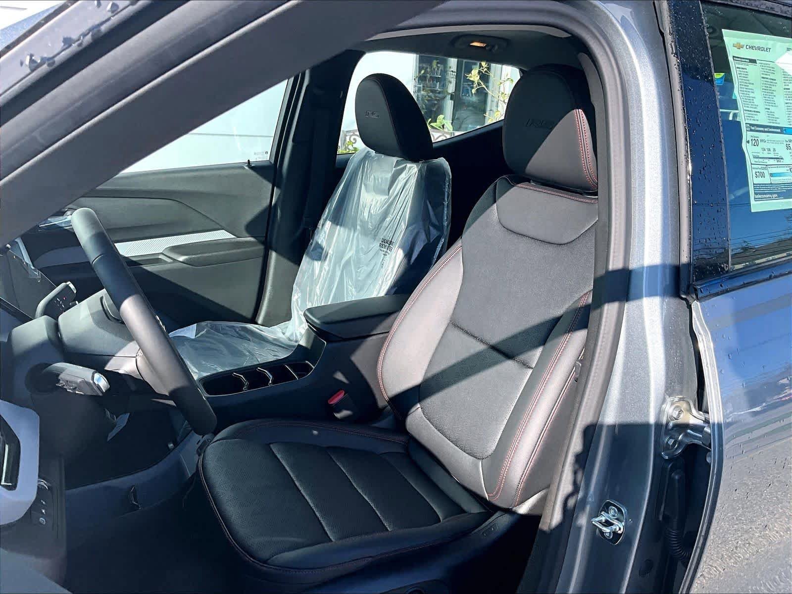 New 2027 Chevrolet Bolt RS w/ Technology Package FWD image 11