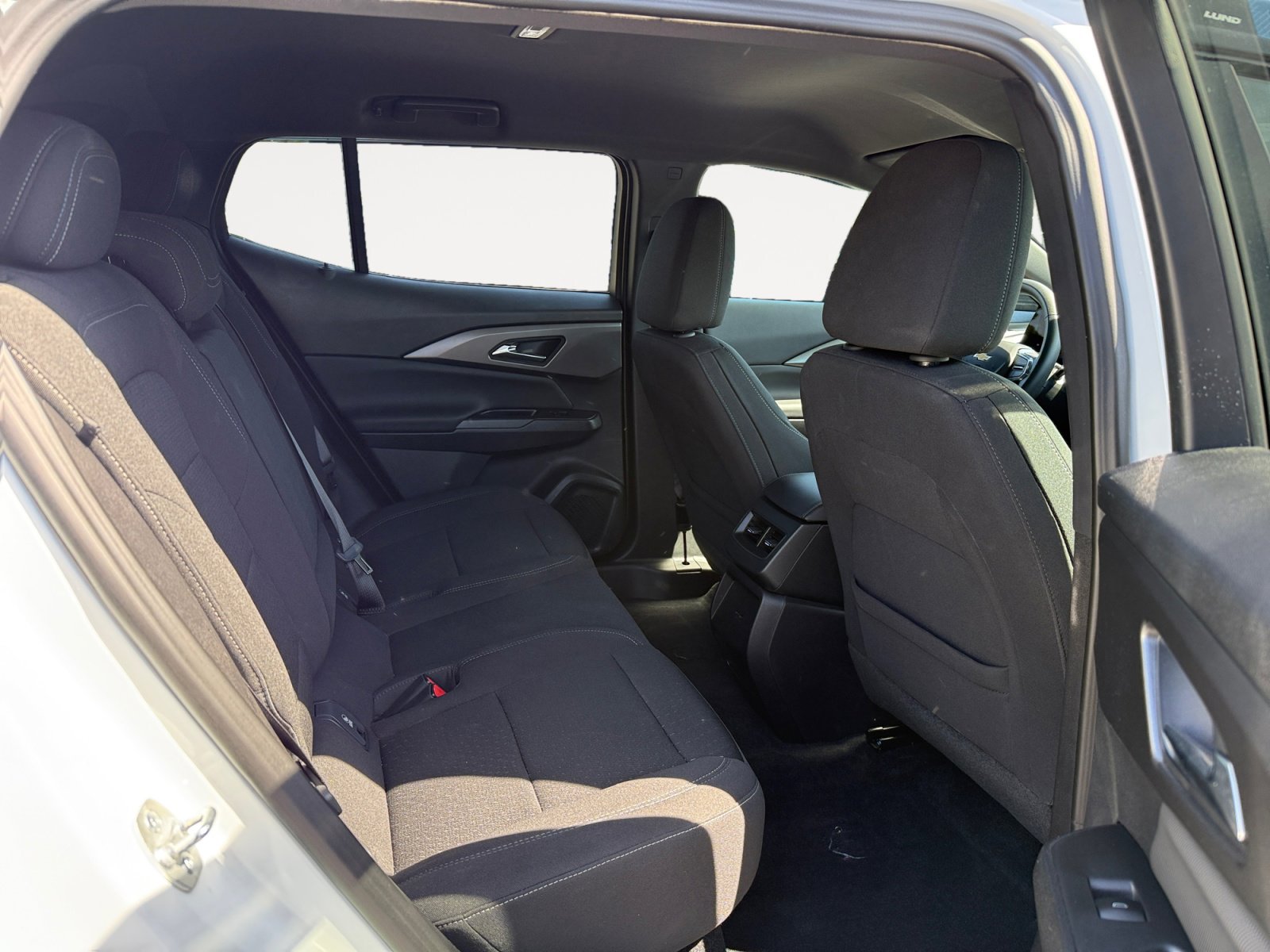 Used 2025 Chevrolet Equinox EV LT image 18