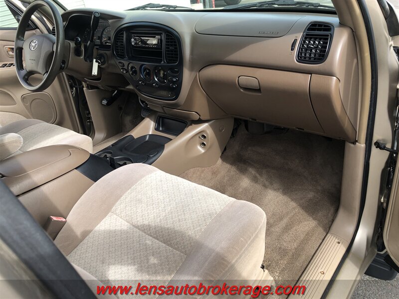 Used 2004 Toyota Tundra SR5 w/ Towing Pkg RWD image 19