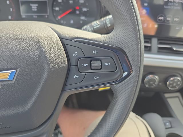 New 2026 Chevrolet Trax LS w/ LS Convenience Package FWD image 16