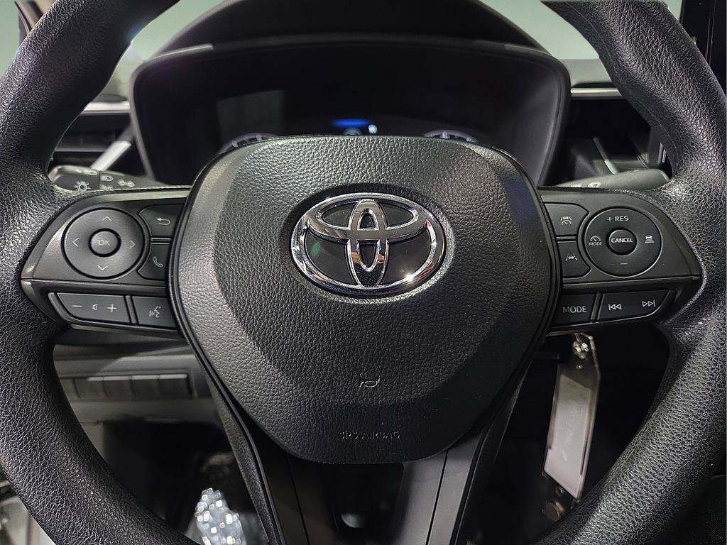Certified 2025 Toyota Corolla LE image 25