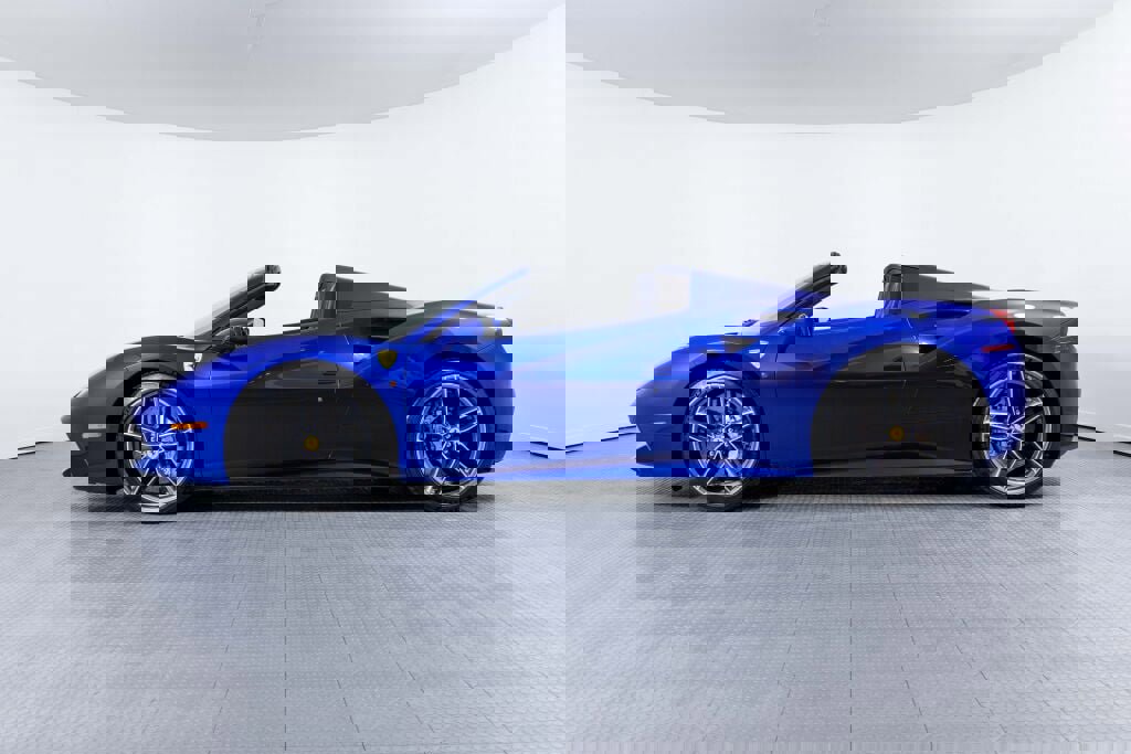 Certified 2018 Ferrari 488 Spider image 3