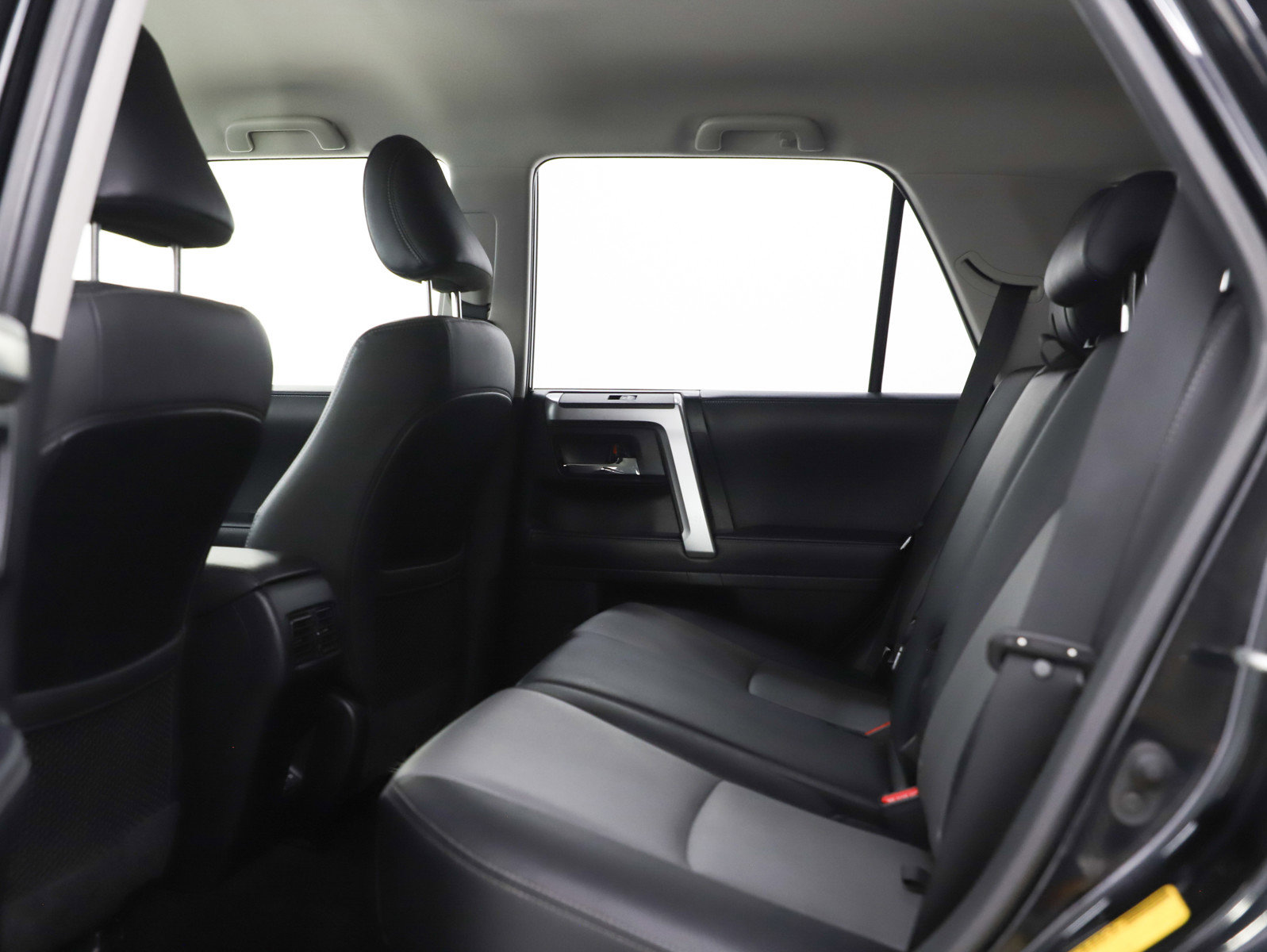 Used 2023 Toyota 4Runner SR5 Premium AWD/4WD image 16