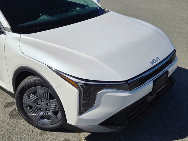 New 2026 Kia K4 LX image 4