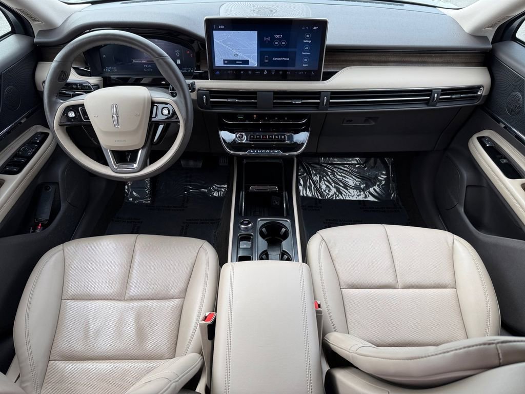 Used 2023 Lincoln Corsair Reserve w/ Equipment Group 201A image 12