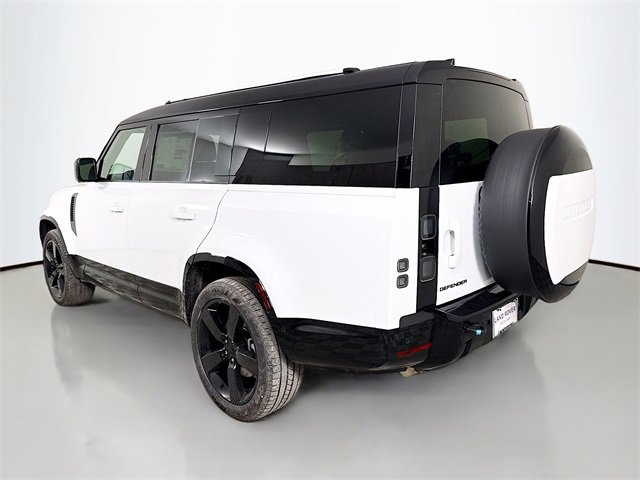 New 2026 Land Rover Defender 130 X-Dynamic SE image 7