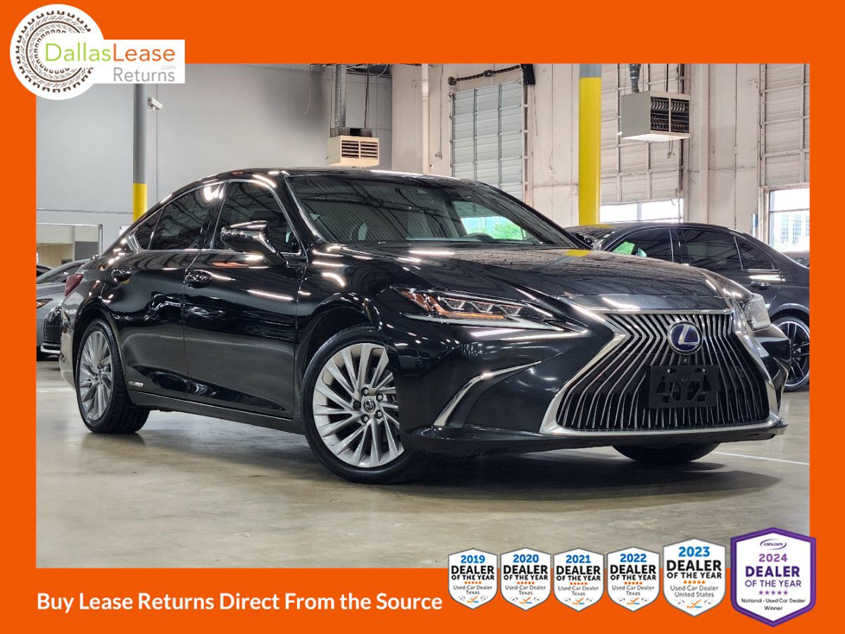 Used 2019 Lexus ES 300h Ultra Luxury w/ Accessory Package 2