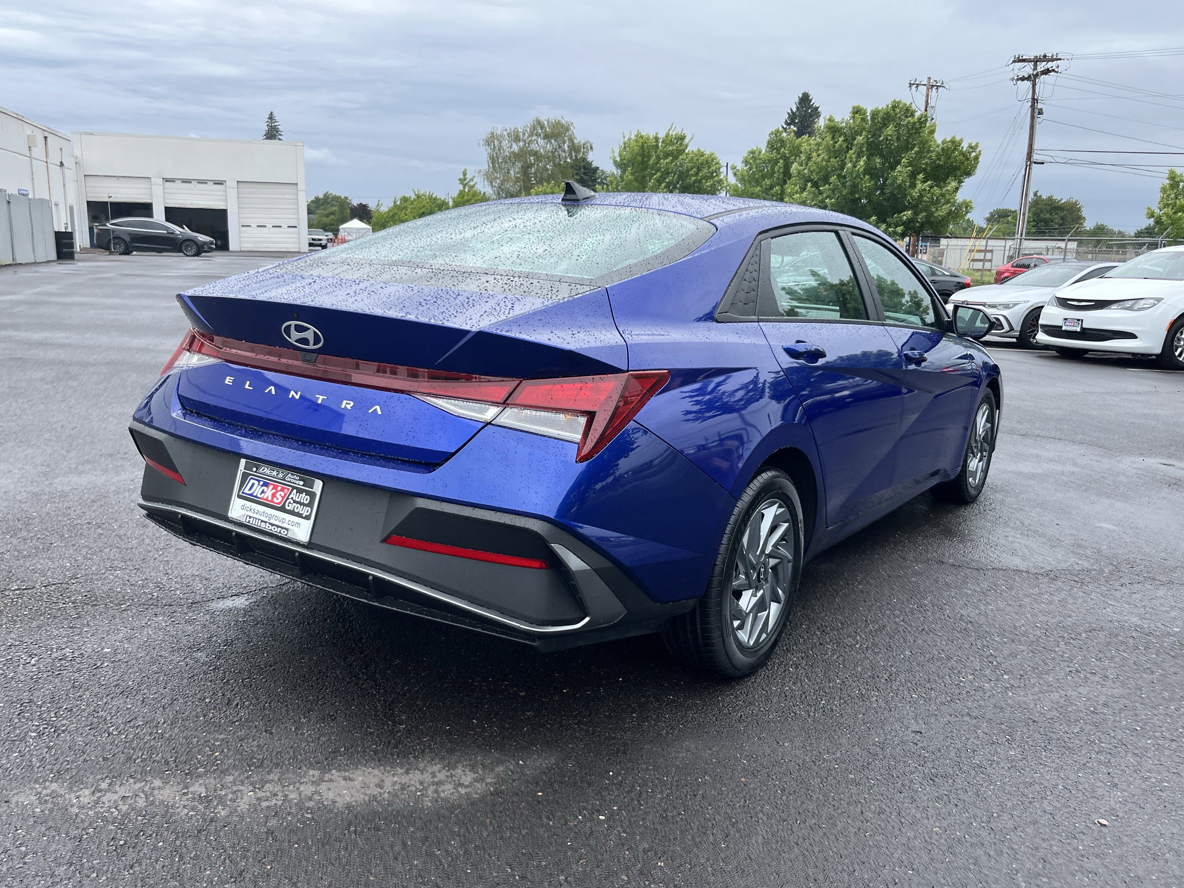 Used 2024 Hyundai Elantra SEL FWD image 5