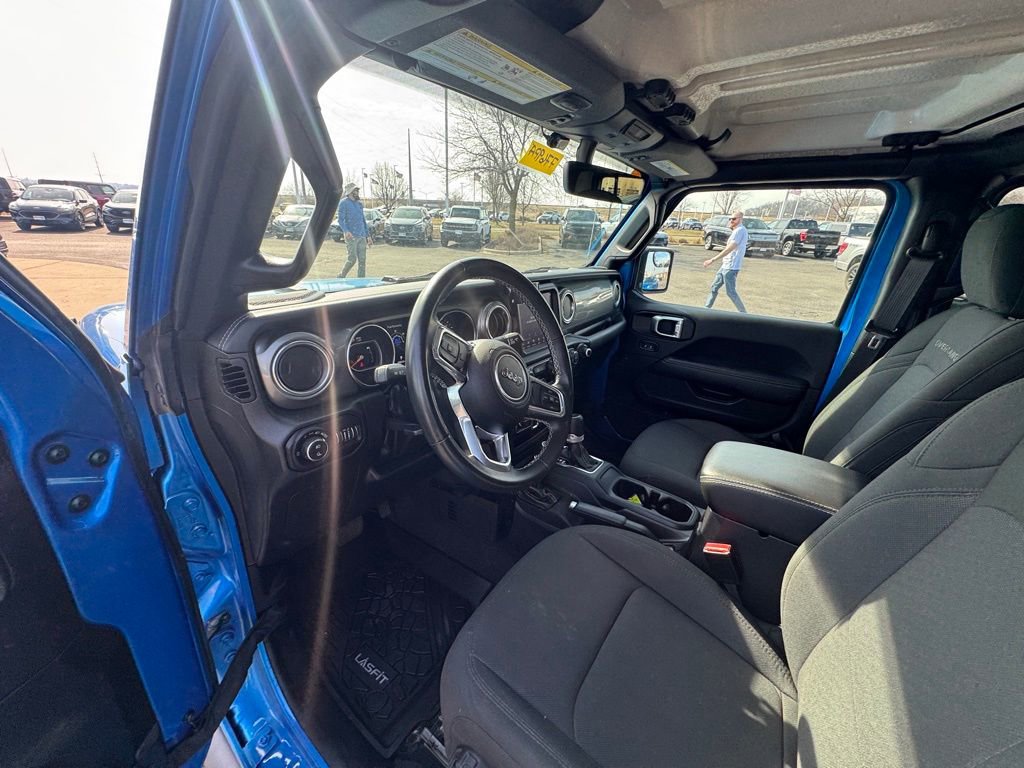 Used 2022 Jeep Gladiator Overland image 7