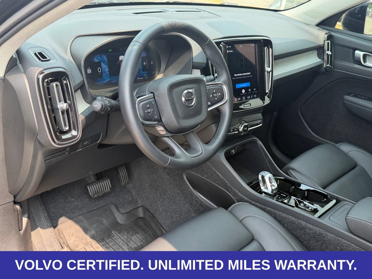 Certified 2026 Volvo XC40 B5 Plus AWD/4WD image 15