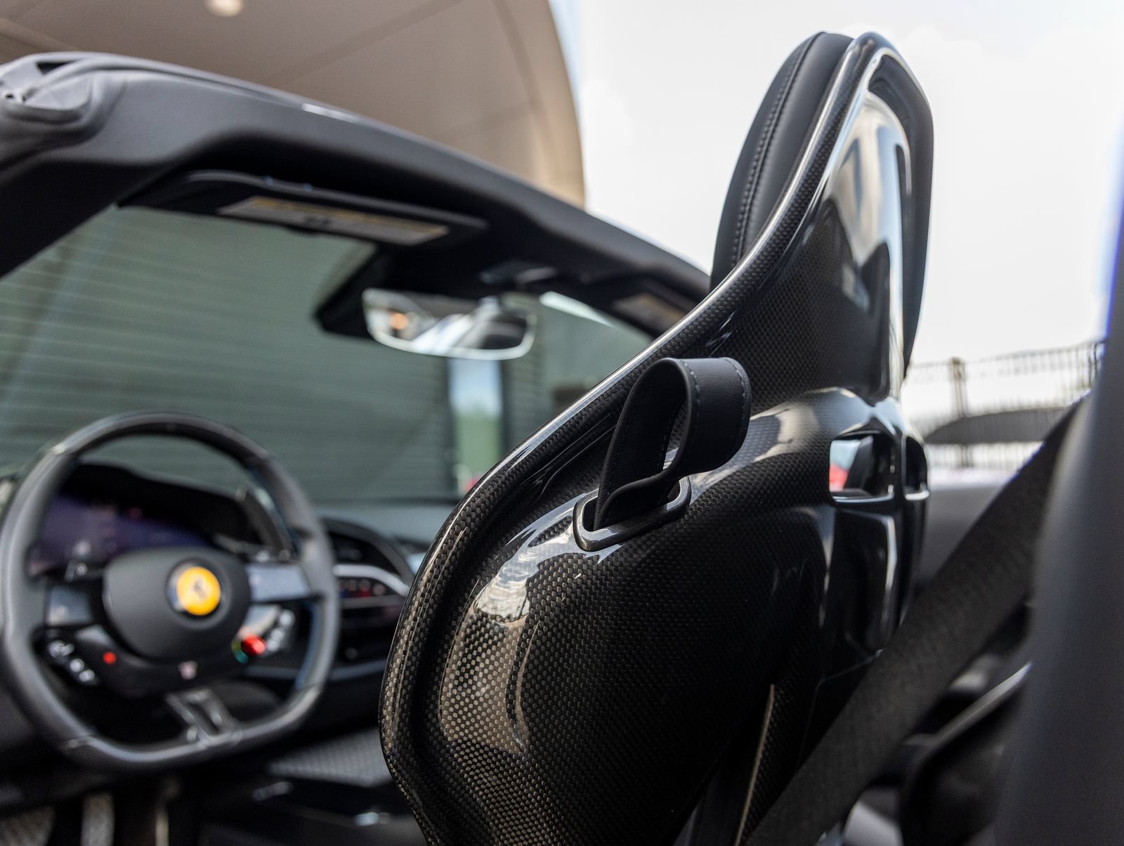 Used 2022 Ferrari SF90 Spider AWD/4WD image 34