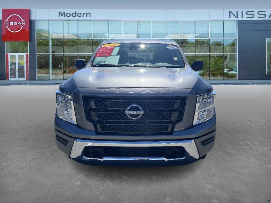 Used 2024 Nissan Titan SV w/ Accessory Utility Package image 2