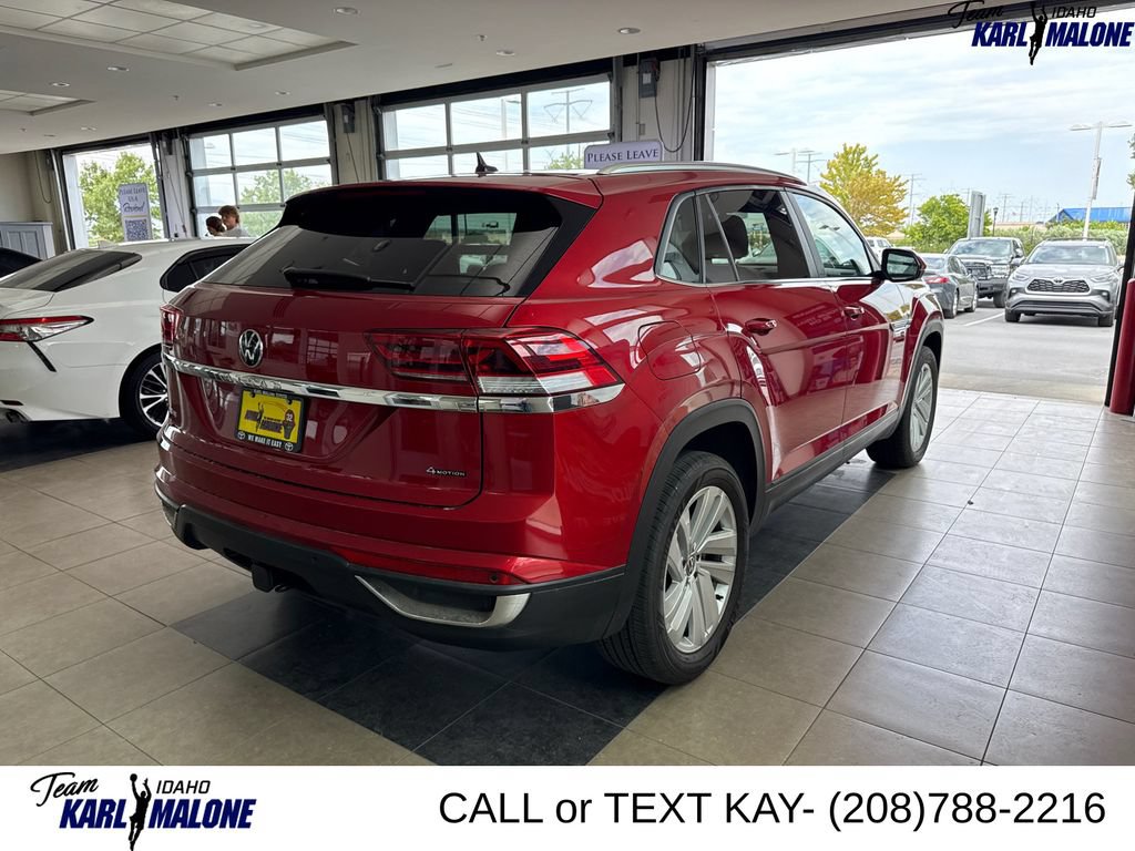 Used 2023 Volkswagen Atlas Cross Sport SE w/ Panoramic Sunroof Package AWD/4WD image 5