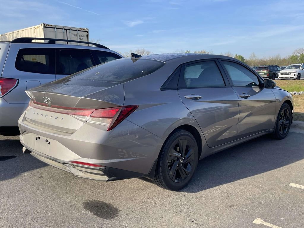 Certified 2023 Hyundai Elantra SEL image 4