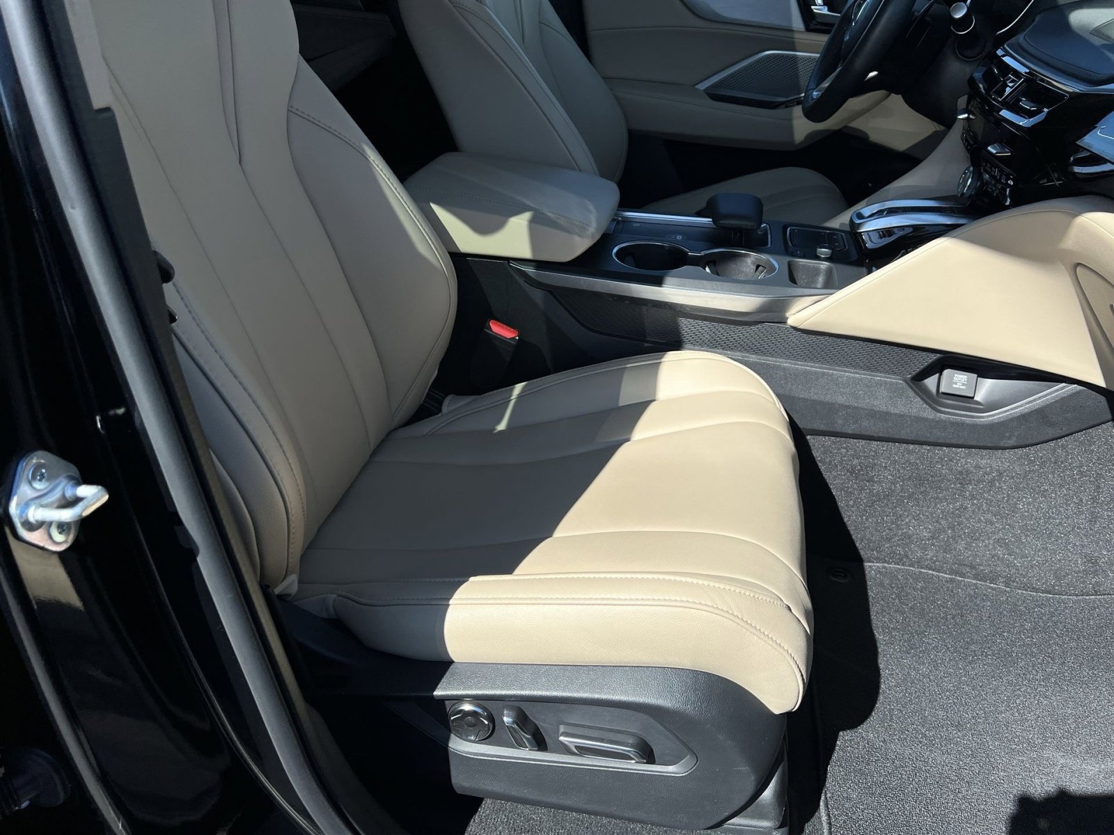 Used 2023 Acura MDX SH-AWD image 26