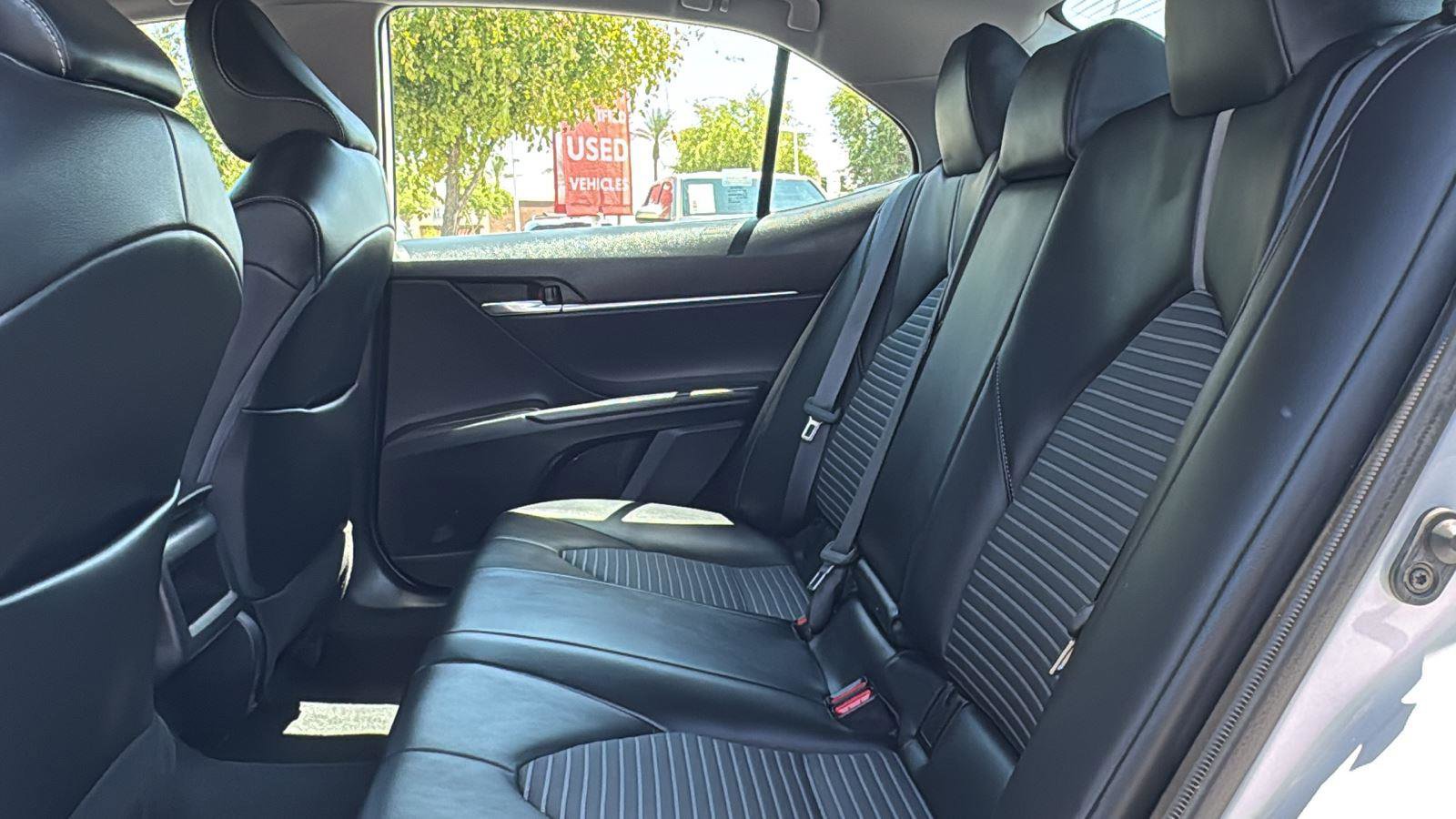 Used 2023 Toyota Camry SE image 25