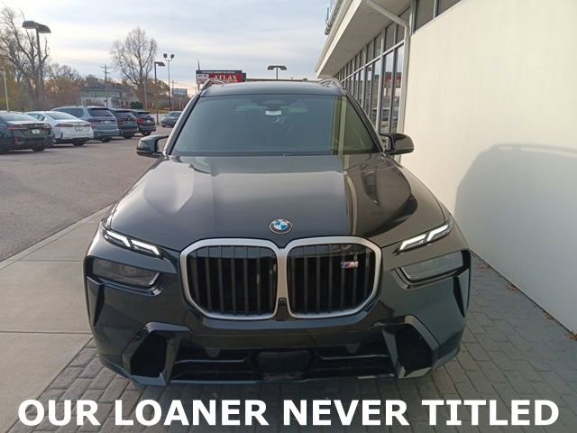 Used 2025 BMW X7 M60i image 2