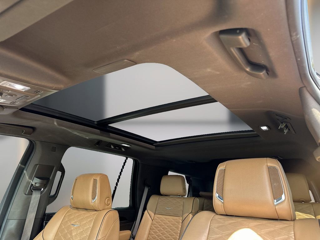 Certified 2023 Cadillac Escalade Sport w/ LPO, ONYX Package image 8