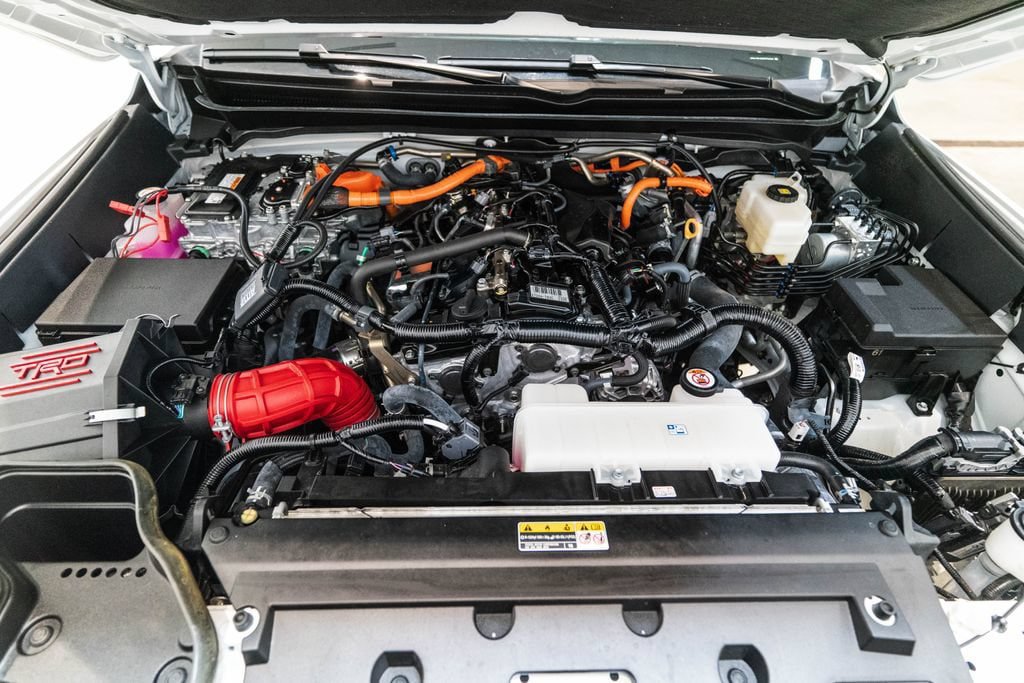 Used 2025 Toyota Tacoma TRD Pro AWD/4WD image 47