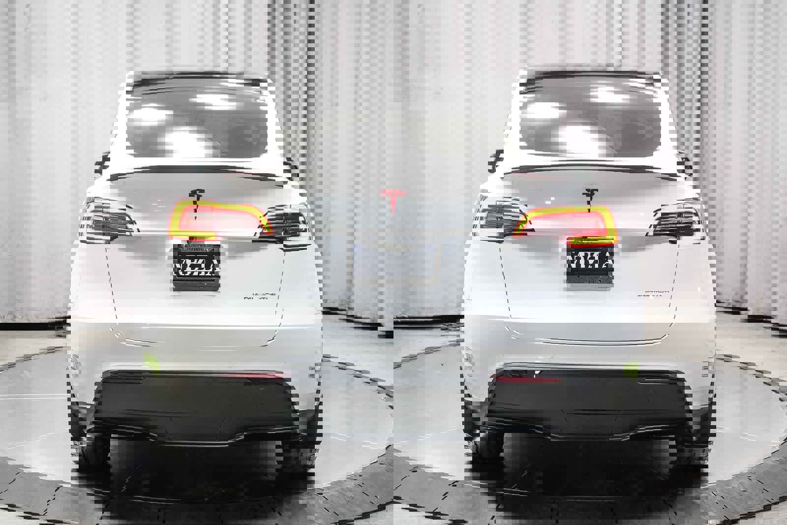 Used 2021 Tesla Model Y Long Range image 7