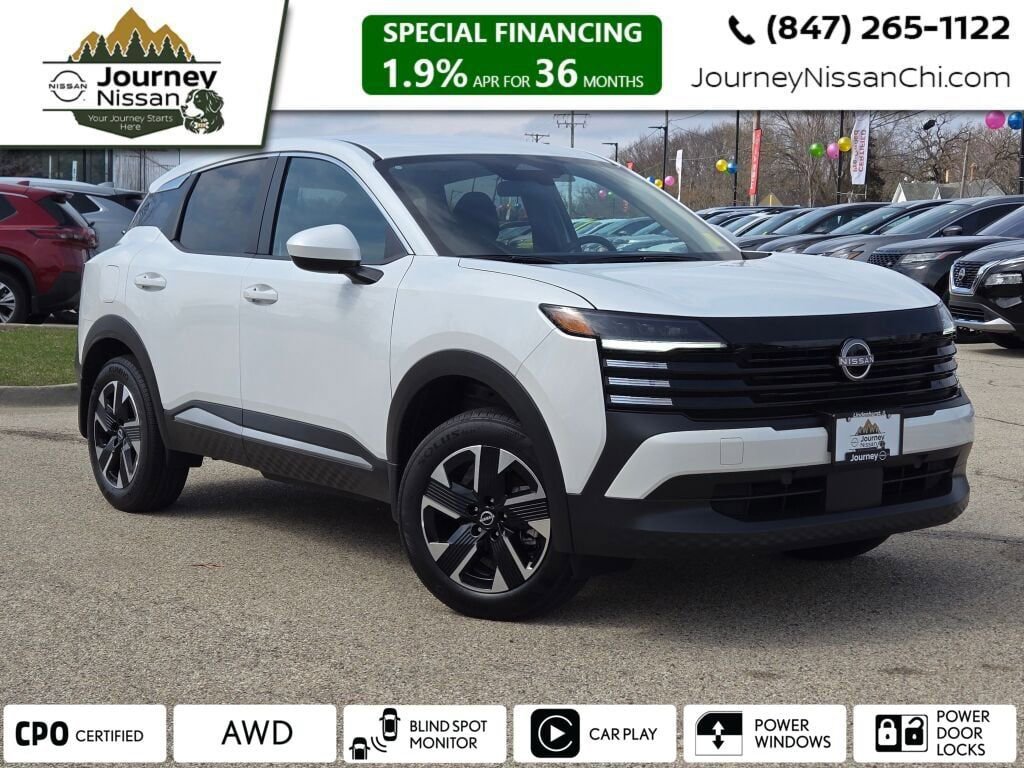 Used 2025 Nissan Kicks SV AWD/4WD image 1