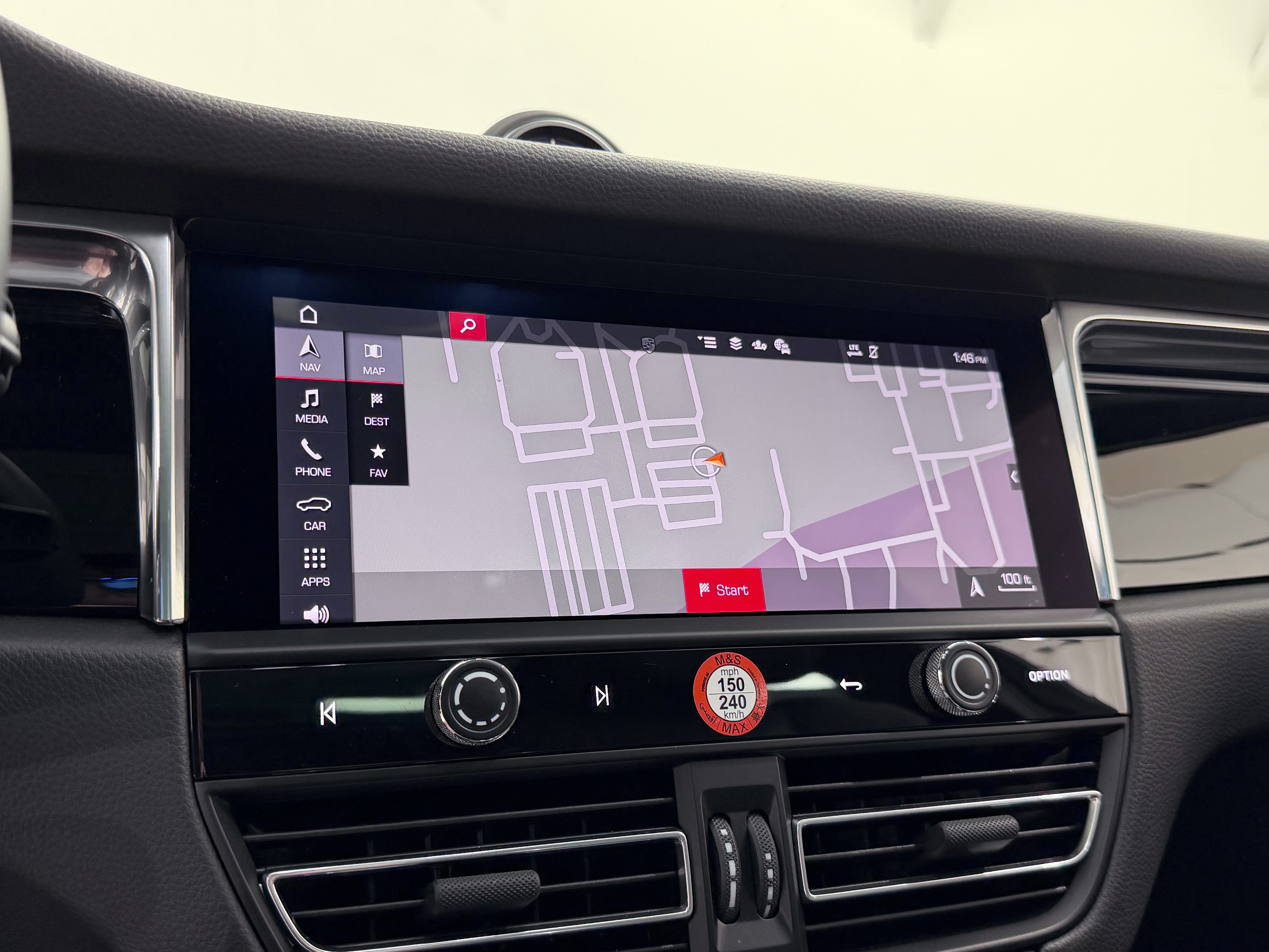 Certified 2026 Porsche Macan S AWD/4WD image 42