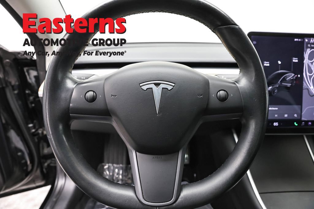 Used 2018 Tesla Model 3 Long Range RWD image 10